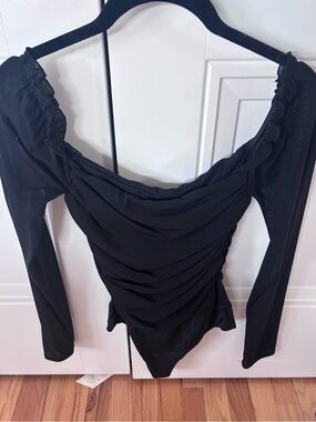 ambitionist Black Long-Sleeve Ruched Scoop-Neck Bodysuit